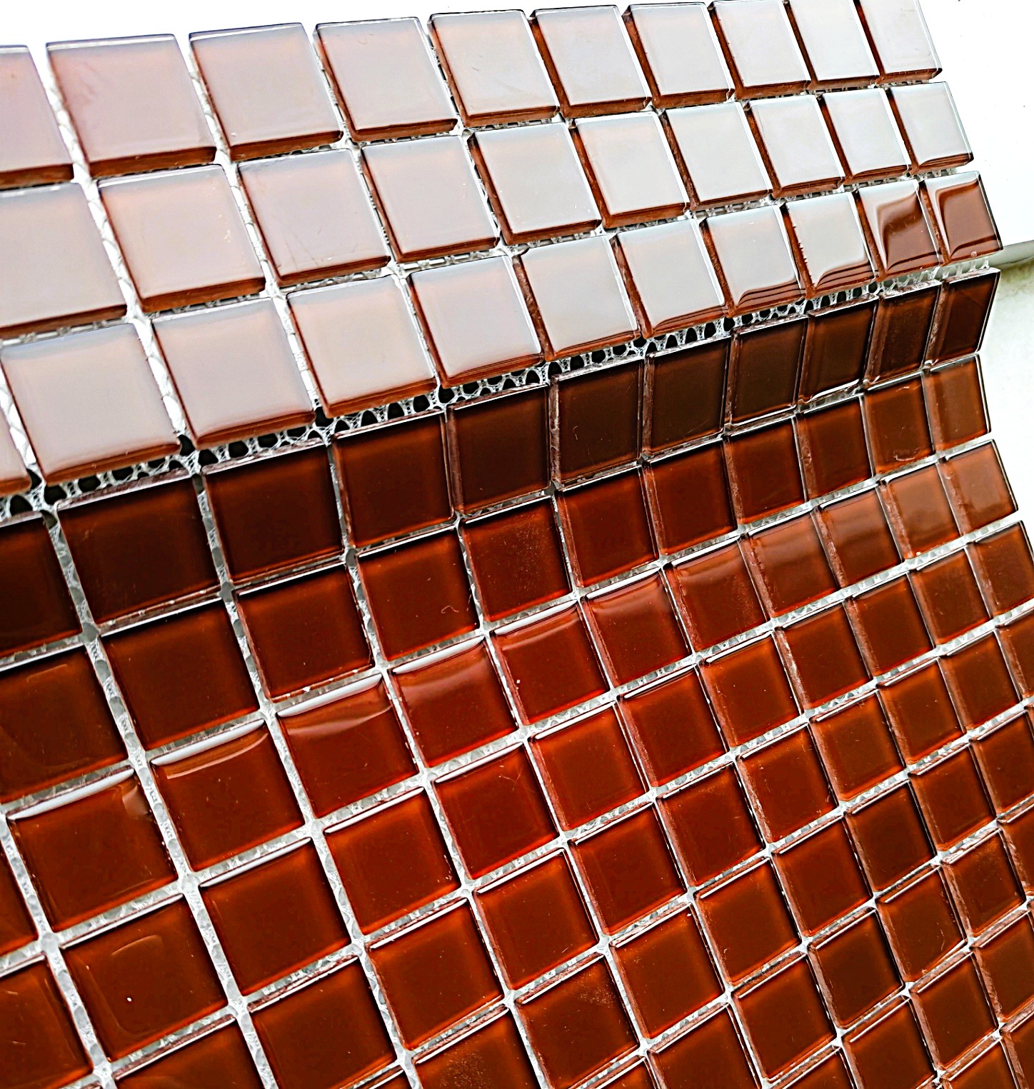 Mutfak tezgah arası, Havuz, Banyo, İç ve Dış mekanlarda tüm yüzeyler için, 23x23x4mm. Bordo 30x30cm. Fileli Kristal Mozaik.