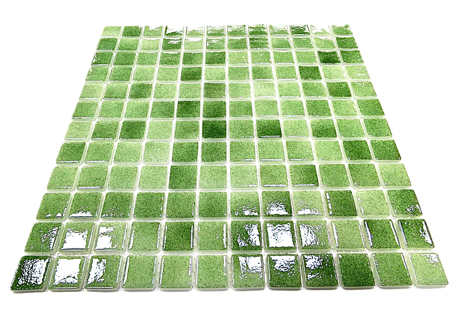 Mutfak tezgah arası, Havuz, Banyo, Sauna, Spa, iç , dış, zemin, duvar, kaplama ve dekorasyon uygulamalarında tüm yüzeyler için, 2.5x2.5cm. Püskürtme Açık Yeşil 31.5x31.5cm. Fileli Cam Mozaik.