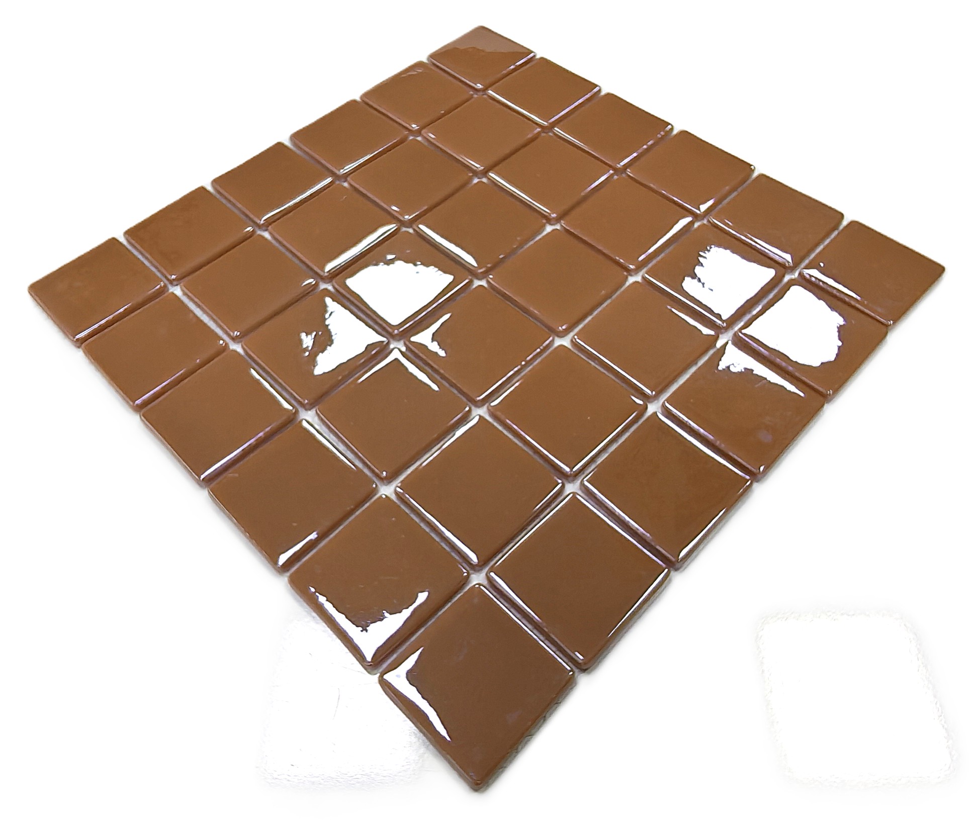 Tüm Yüzeyler için 5x5cm. Sütlü Kahve 31,5x31,5cm. Fileli Cam Mozaik 